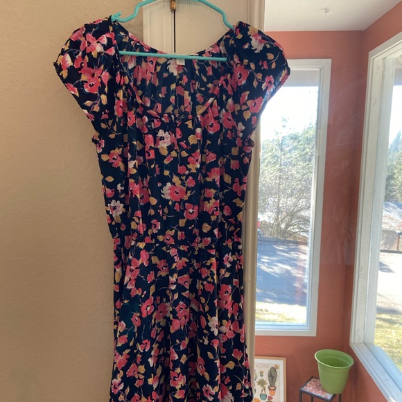 Floral Dress - Picture 3 of 6